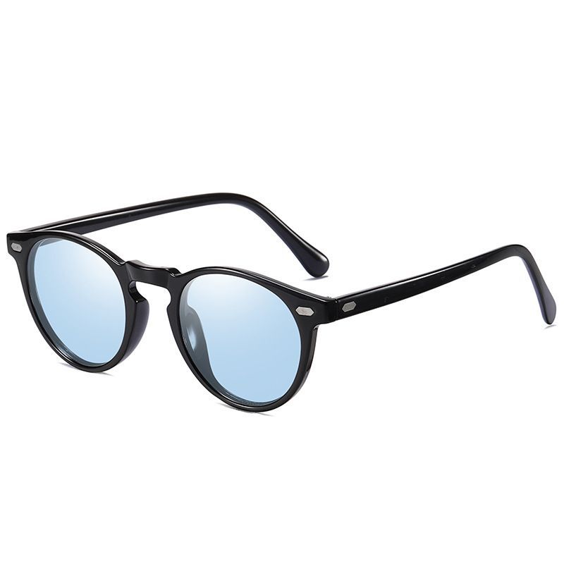 bright-black-frame-translucent