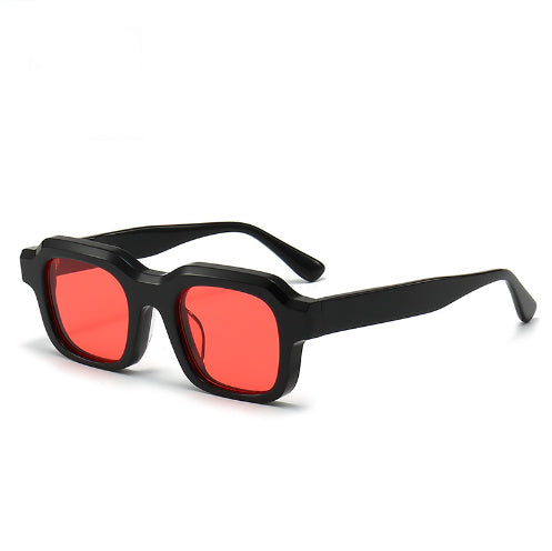 black-frame-red