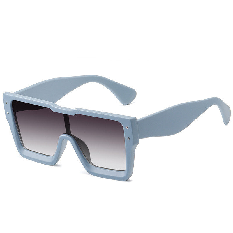 blue-frame-gradient