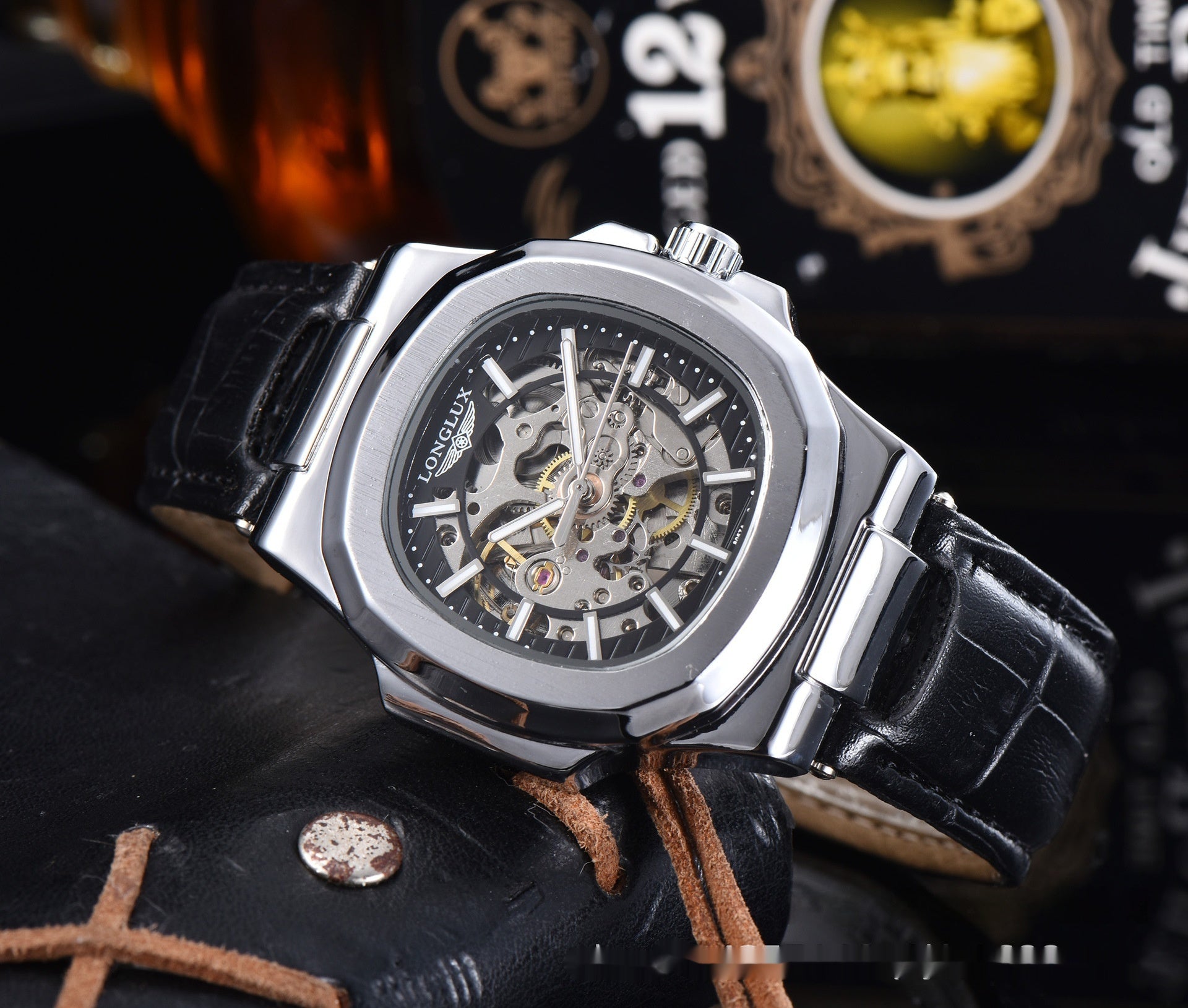 silver-case-black-noodles