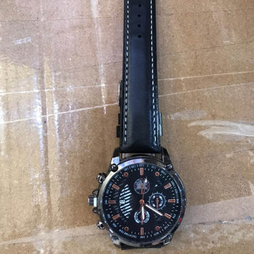 Men's Leather Strap Sports Pointer Quartz Watch