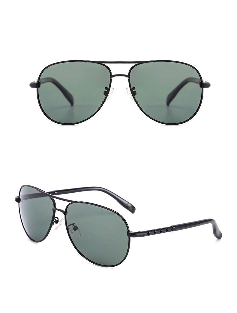black-frame-dark-green