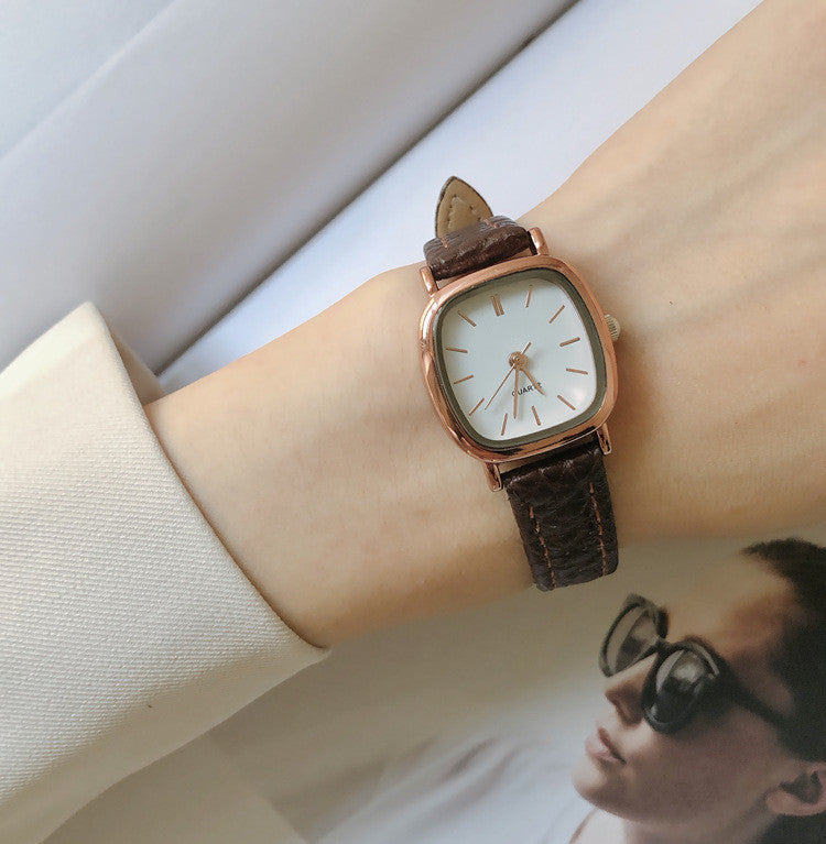 gold-shell-brown-with-white