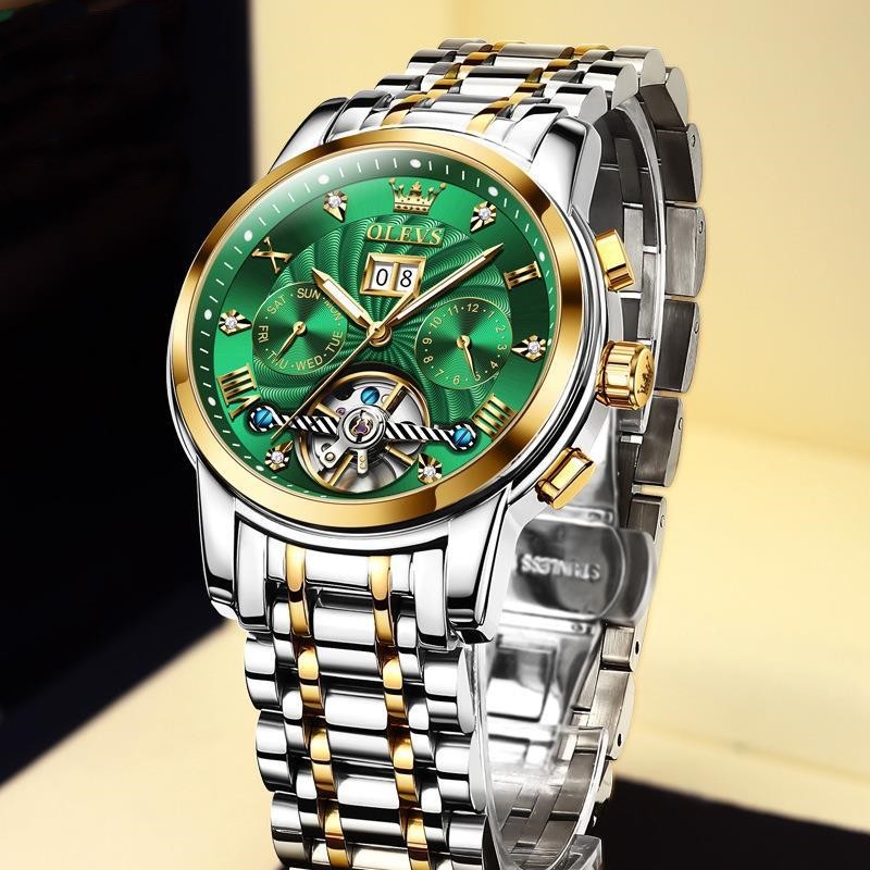 green-men-with-steel-belt