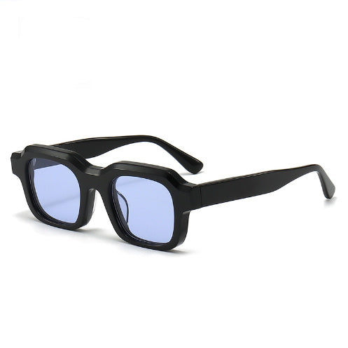 black-frame-purple-piece